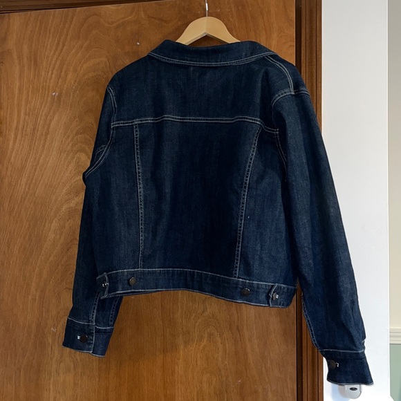 Universal Standard | M (18-20) Kelsey Denim Jacket in Dark Indigo - Picture 5 of 10